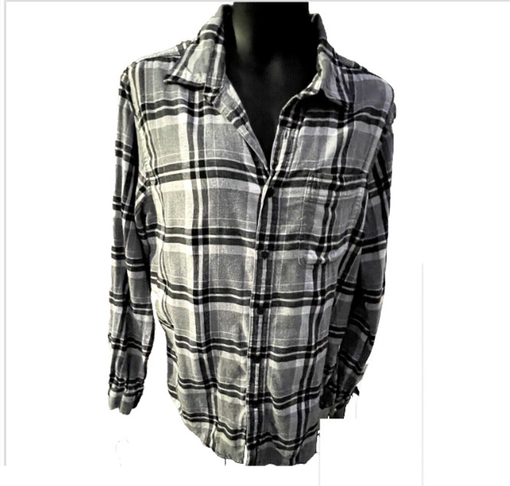 American Eagle - Women's Grey Black White Plaid Flannel Button Down Shirt M